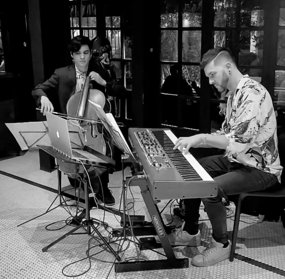 Dúo PianyCello: violonchelo y piano tocando juntos